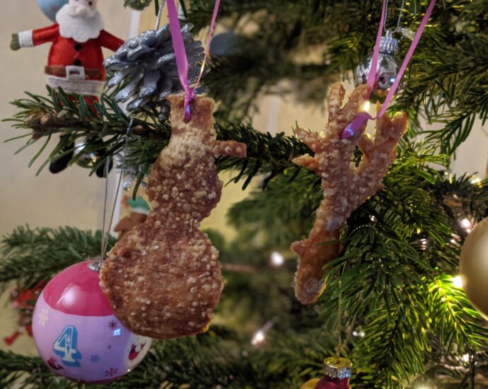 Pork crackling Christmas decorations on a Christmas tree